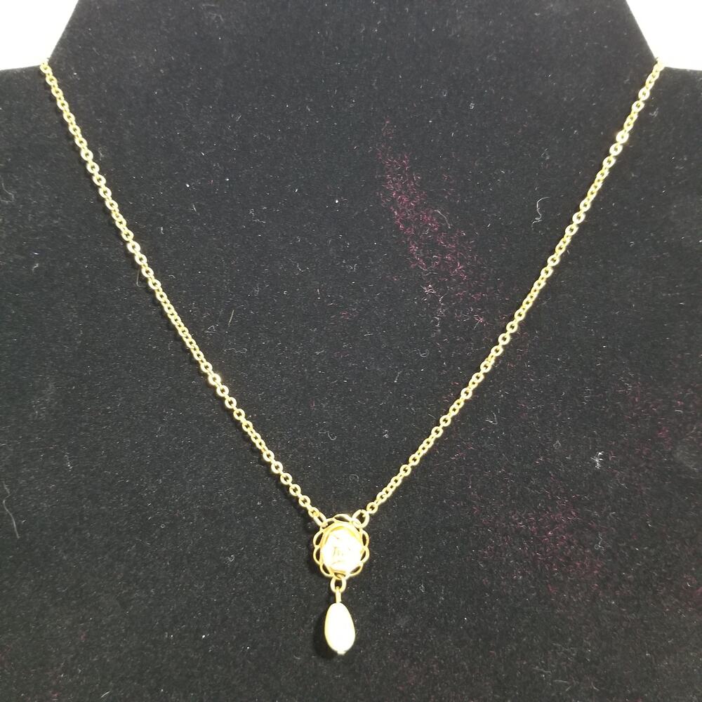 1928 gold tone chain necklace with pink porcelain rose 1.1368